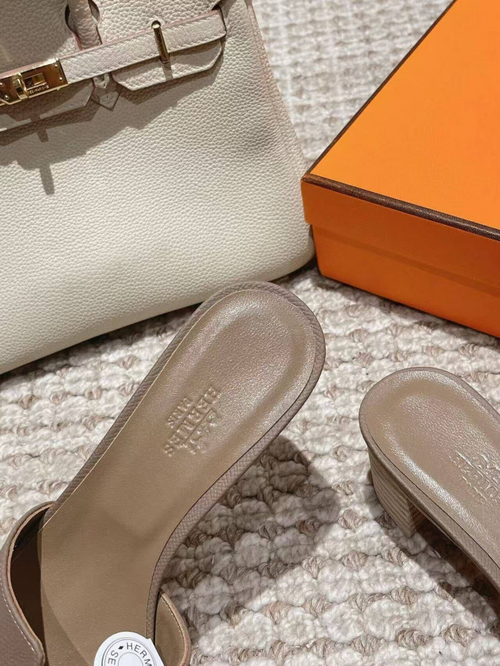 Herme* Sandal47
