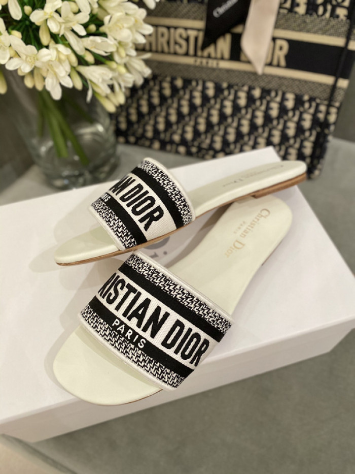 Dio*r sandal1