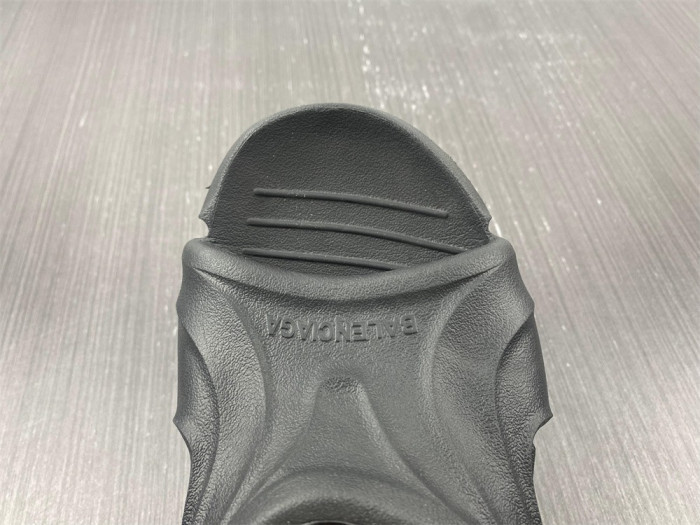 Balenciag* Sandal13