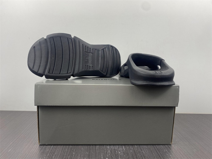 Balenciag* Sandal13