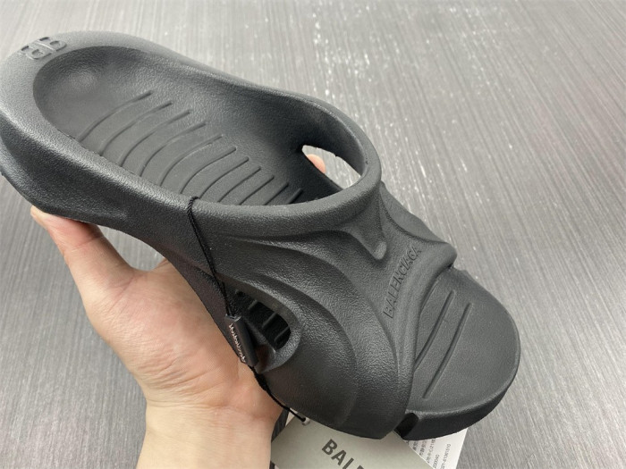 Balenciag* Sandal13