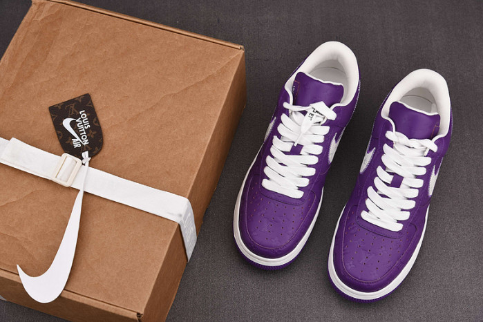 NIKE LOW AIR FORCE 1 X purple