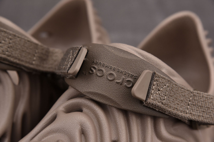 Crocs Pollex Clog by Salehe Bembury 207393-195