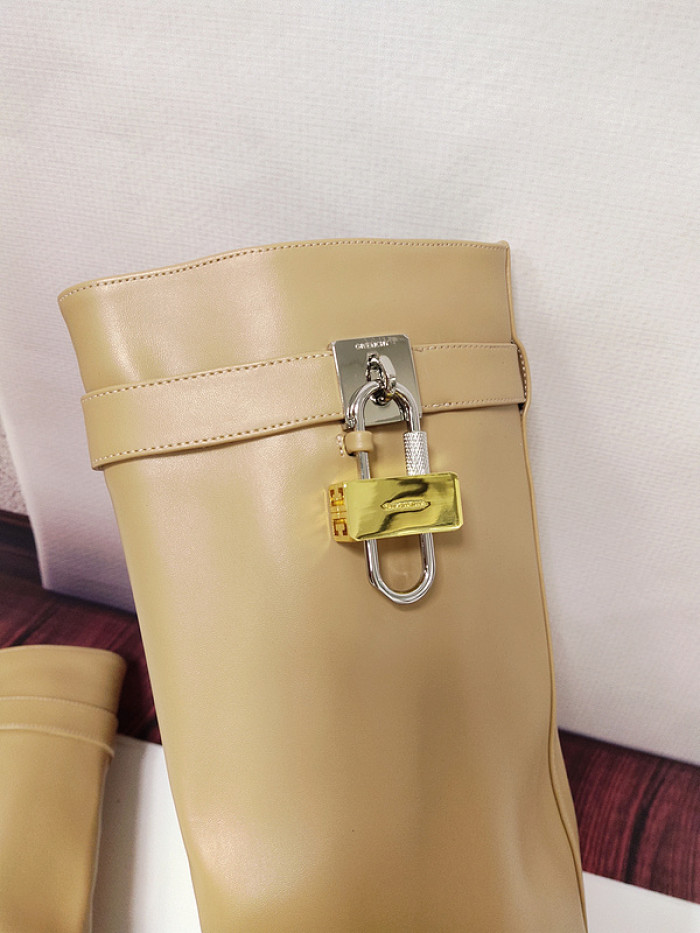 GIVENCHY leather boots GC000002