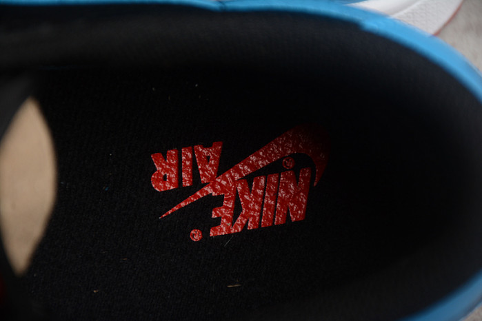 Air Jordan 1 Retro Low OG UNC to Chicago CZ0775-046
