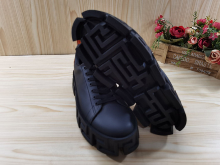 TRIPLES TRAINER SNEAKERS 2000060