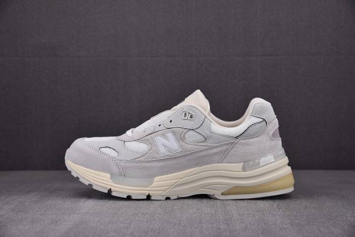 NEW BALANCE 992 NB000017
