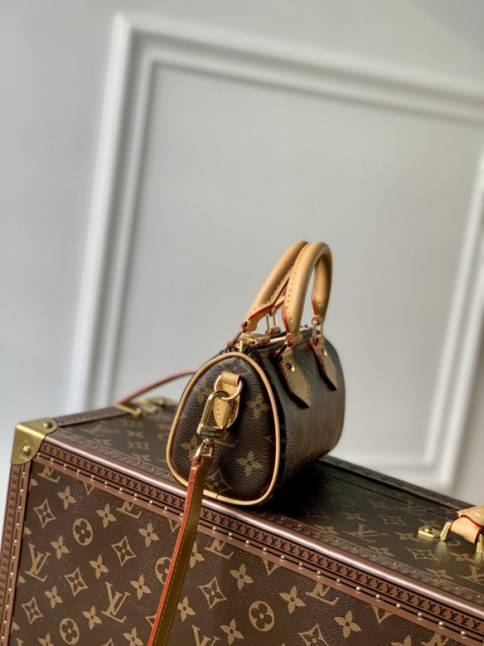 L&V BAG27