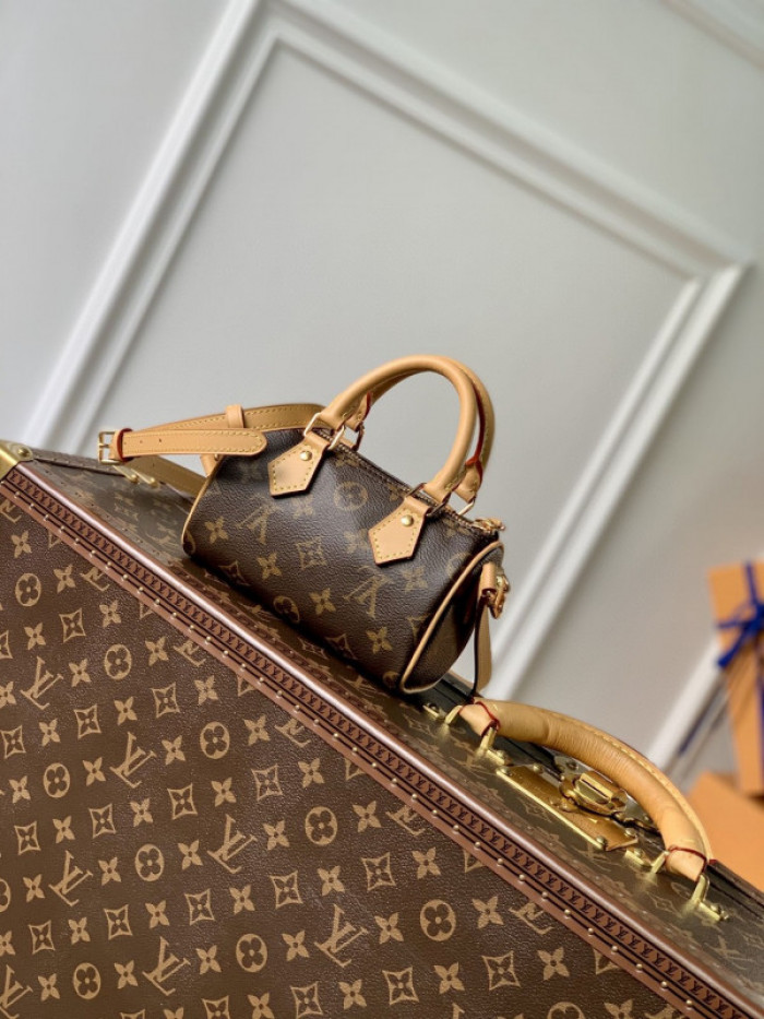 L&V BAG27