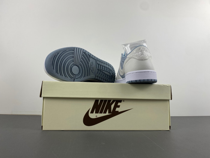 Travis Scott x Air Jordan 1 white grey DM7866-888