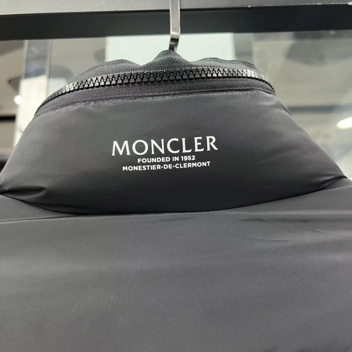 Moncler Down Jacket 49
