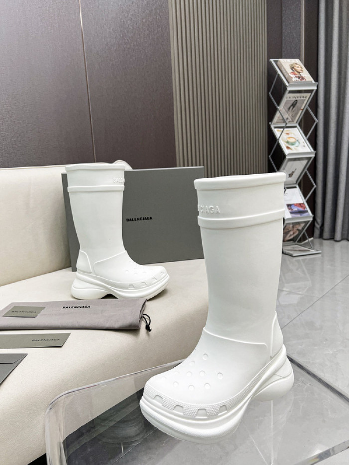 BALENCIAG* CROCS BOOT 5000095