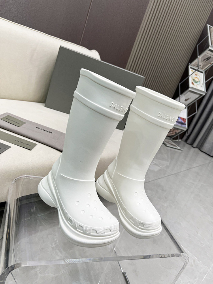 BALENCIAG* CROCS BOOT 5000095