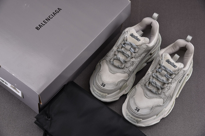TRIPLES TRAINER SNEAKERS 2000065