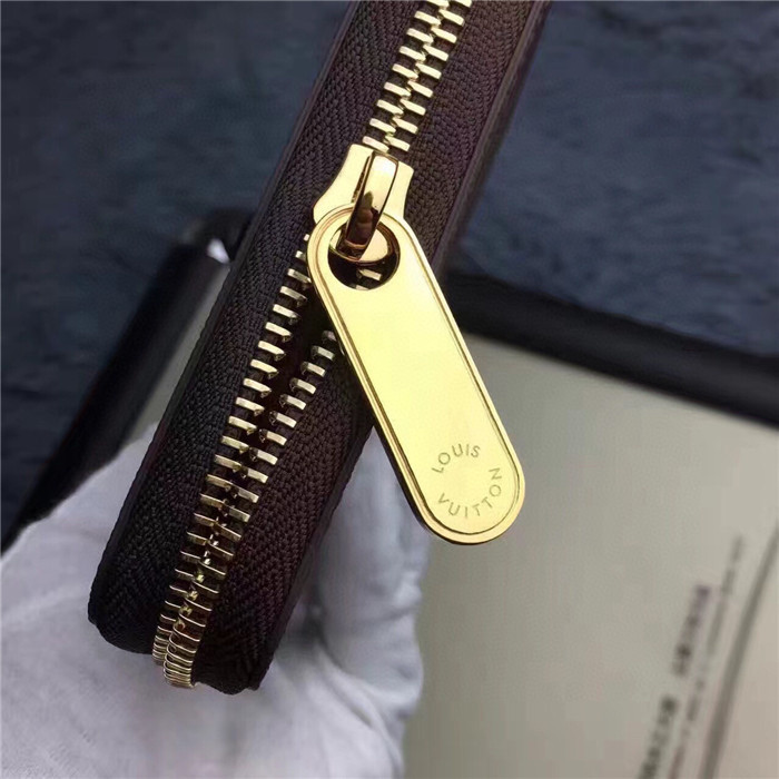 L&V WALLET3