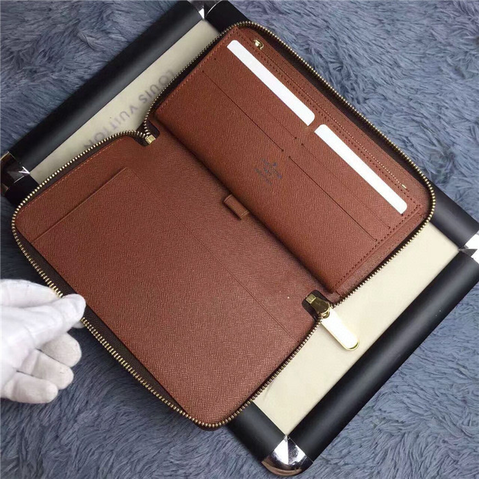 L&V WALLET3