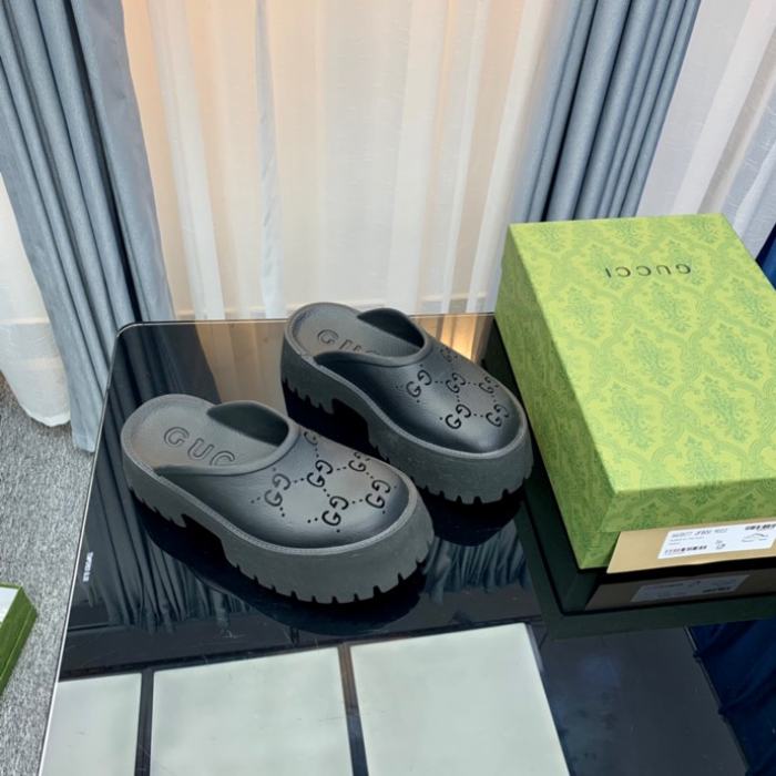 Gucc* Sandal95