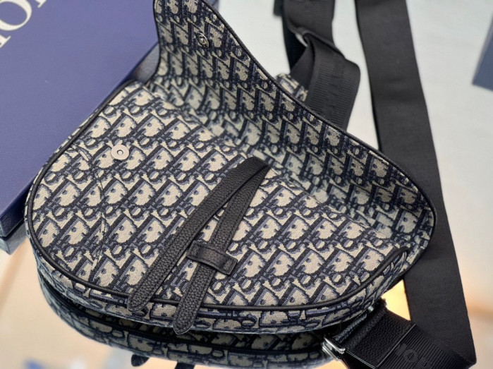 Dior BAG 36
