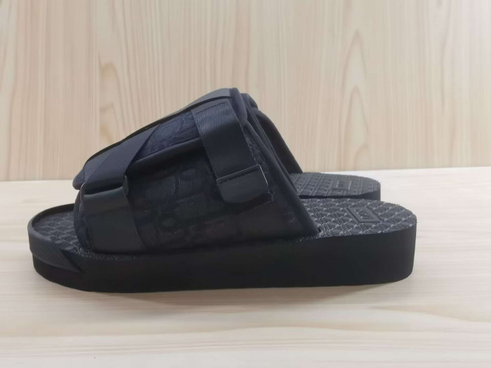 Dio*r sandal22