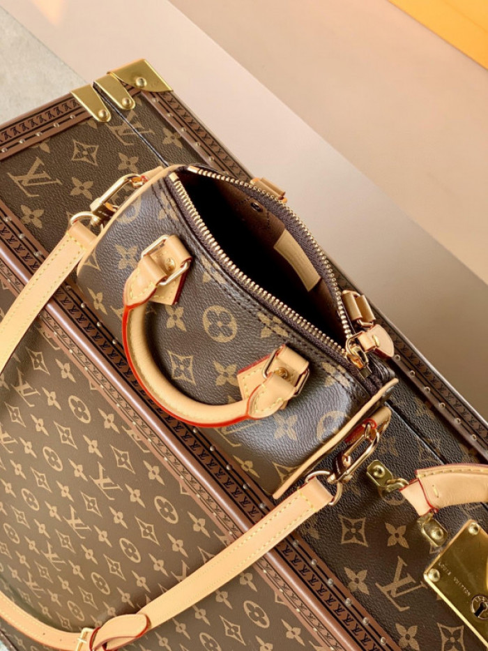L&V BAG27