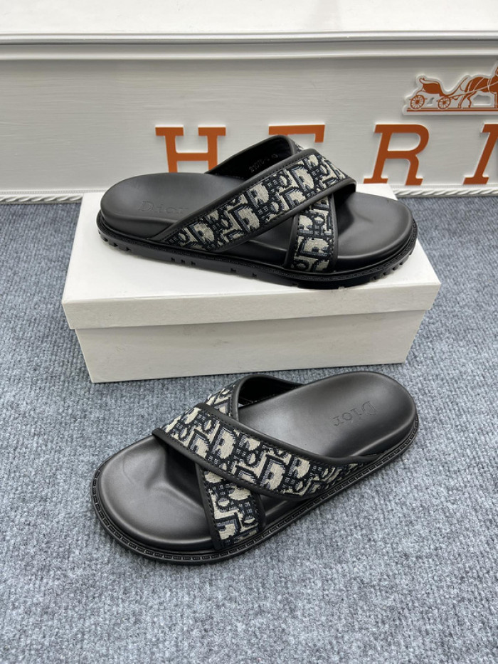 Dio*r sandal19