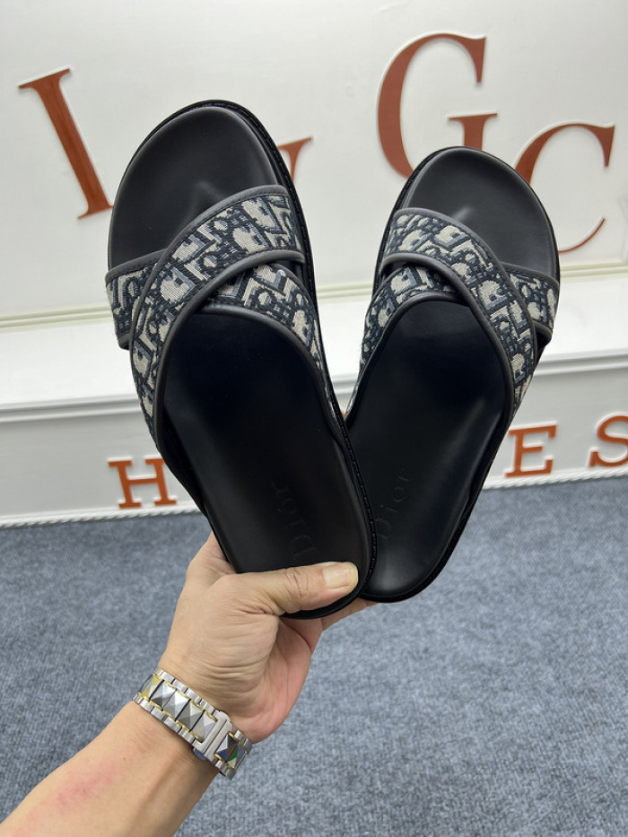 Dio*r sandal19