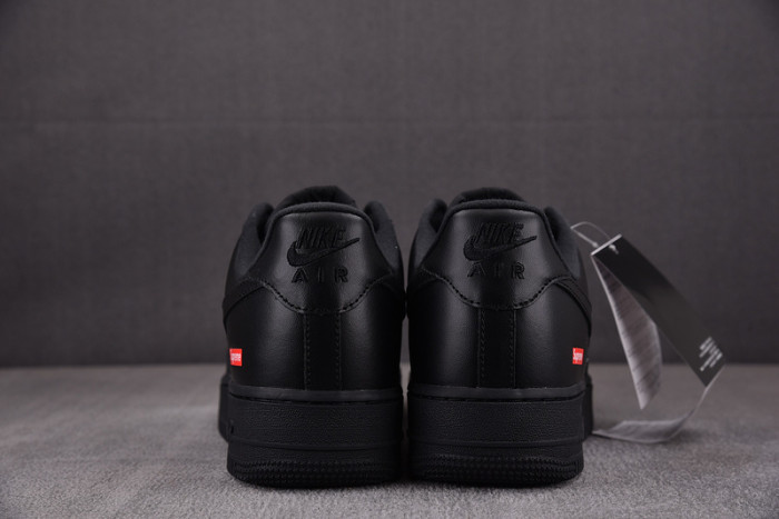 NIKE SUPRM NIKE AIR FORCE 1 LOW BLACK CU9225-001