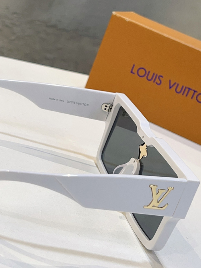 LV SUNGLASSES 14