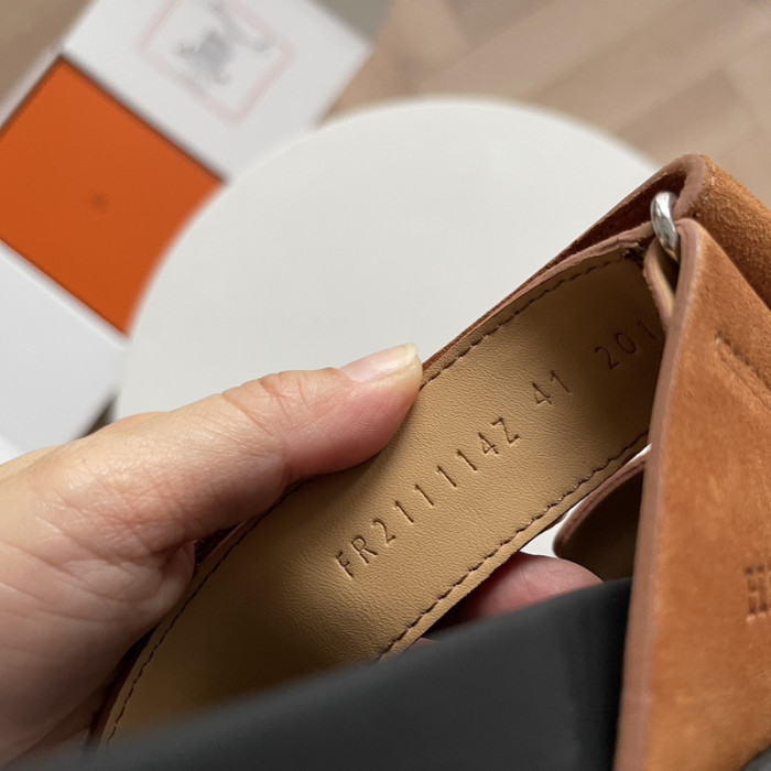 Herme* Sandal23