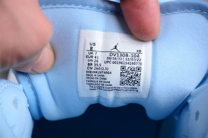 Air Jordan 1 Mid SE Ice Blue  DV1308-104