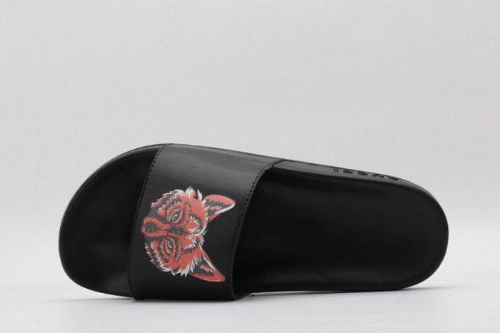 Gucc* Sandal54