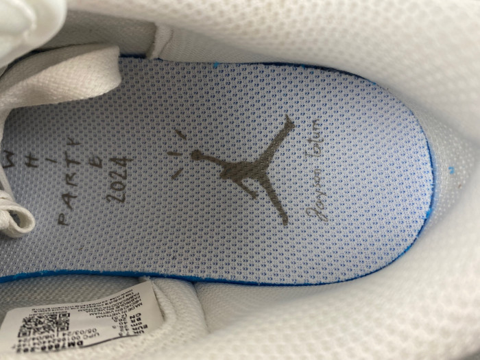 TRAVIS SCOTT X AIR JORDAN WHITE DM7866-292
