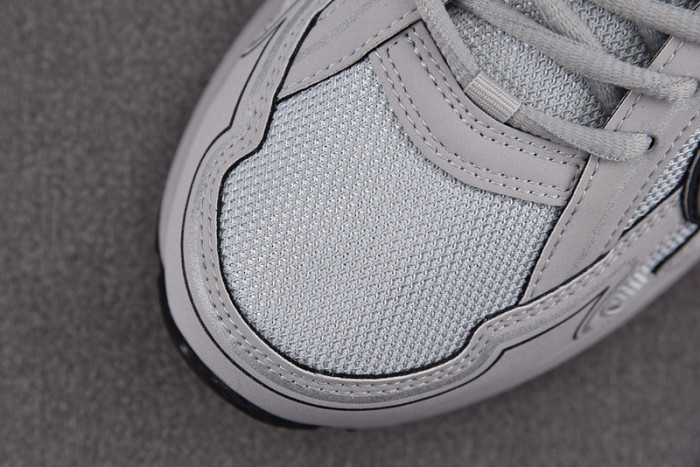 DIO* SNEAKERS B30 T0000-053