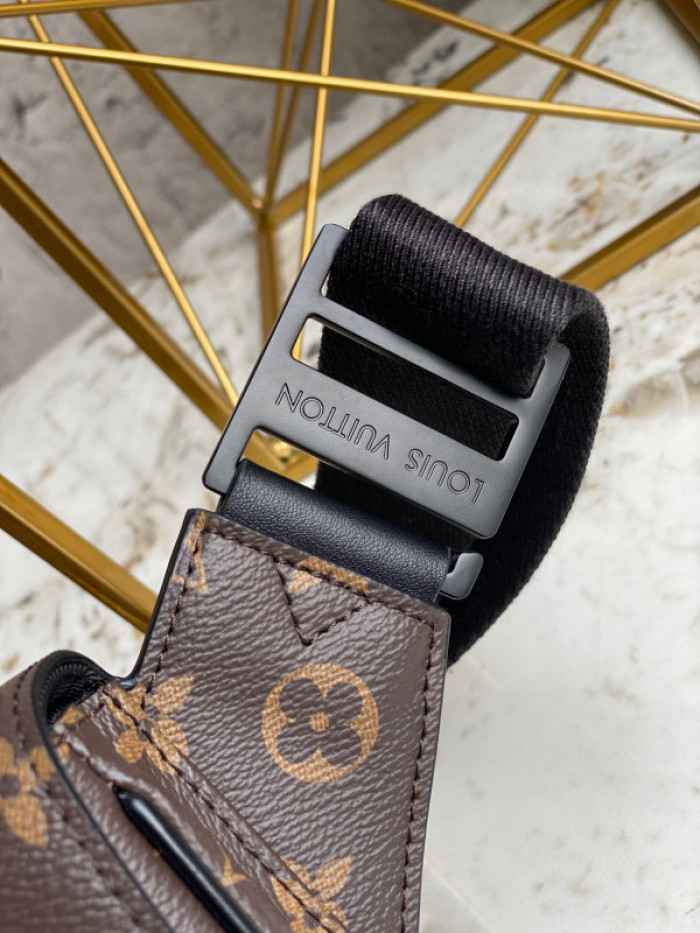 L&V BAG11