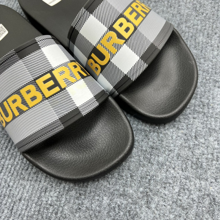 BURBER*Y Sandal4