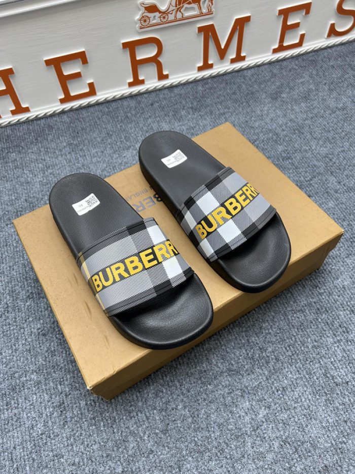 BURBER*Y Sandal4
