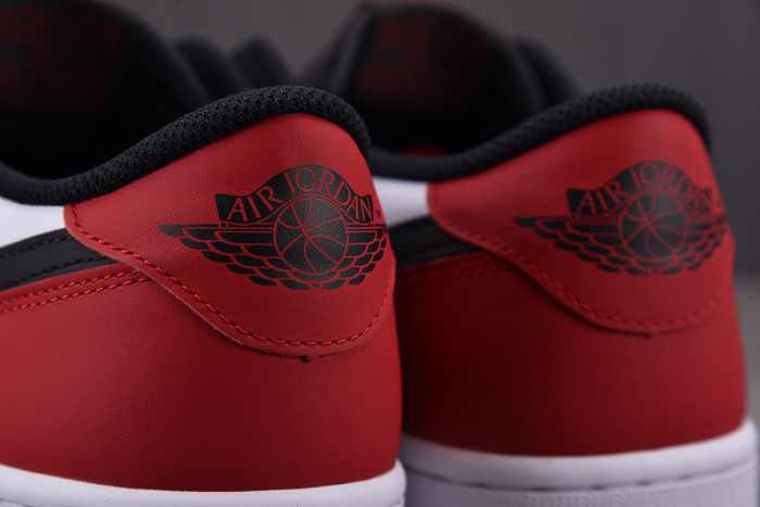 air Jordan 1 Retro Low OG Black Toe CZ0790-106