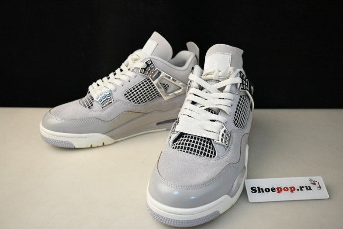 Air Jordan 4 Womens Frozen Moments AQ9129-001