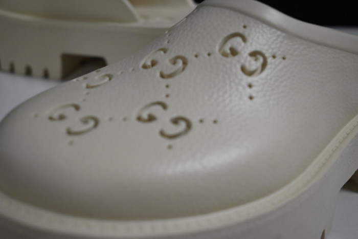 Gucc* Sandal92