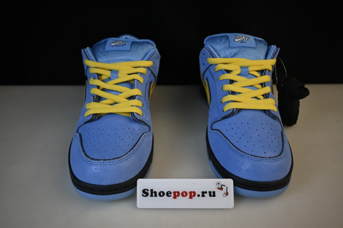 The Powerpuff Girls x Nike SB Dunk Low Bubbles FZ8320-400