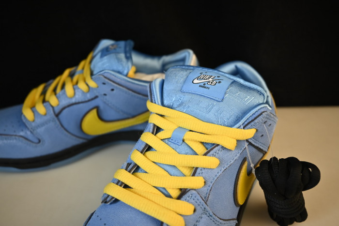 The Powerpuff Girls x Nike SB Dunk Low Bubbles FZ8320-400