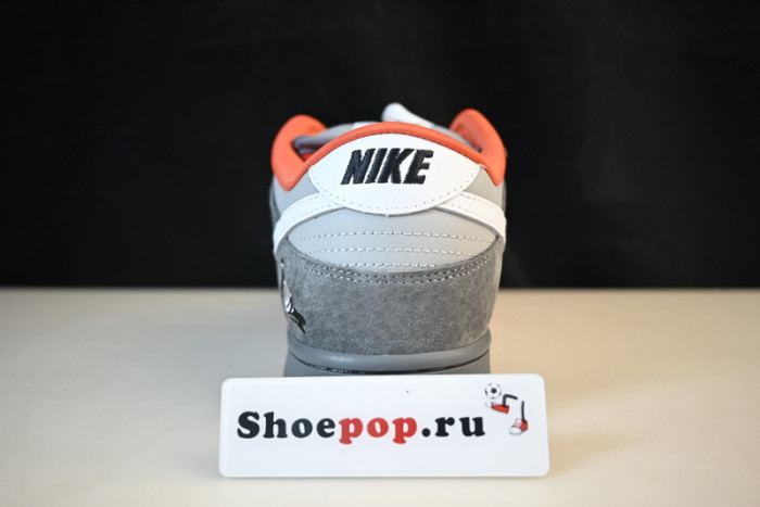NIKE DUNK SB LOW “STAPLE NYC PIGEON” 304292-011