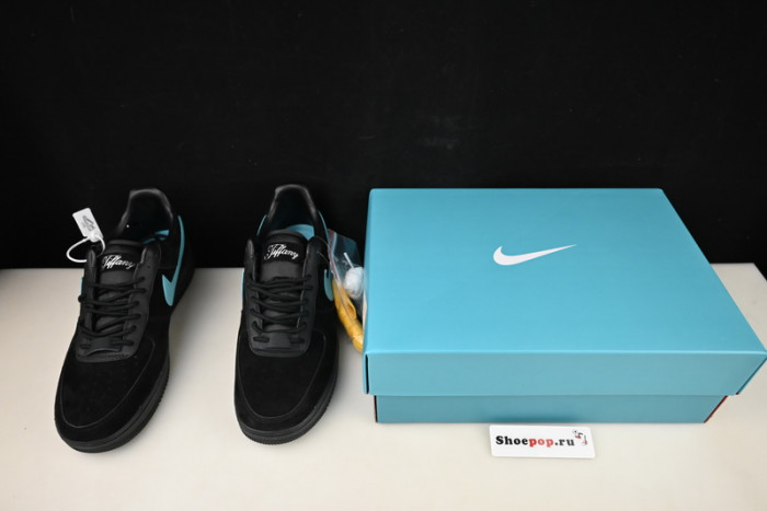 Nike Air Force 1 Low SP Tiffany And Co DZ1382-001
