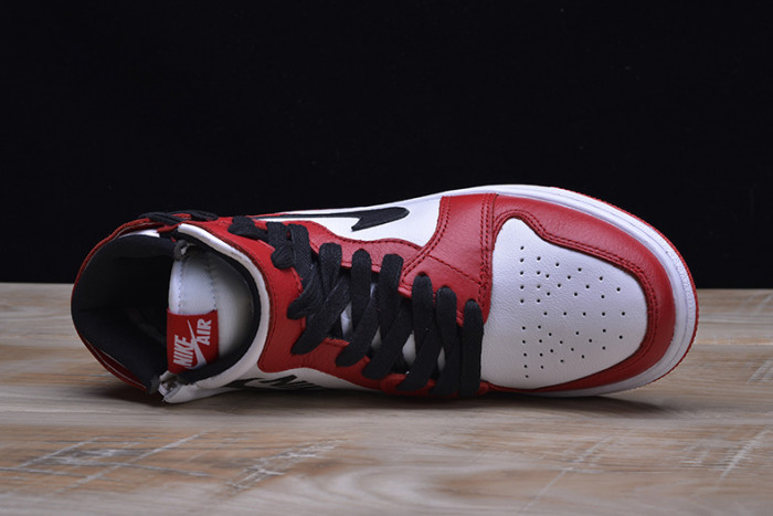 The Air Jordan 1 Rebel “Chicago” red AT4151-100