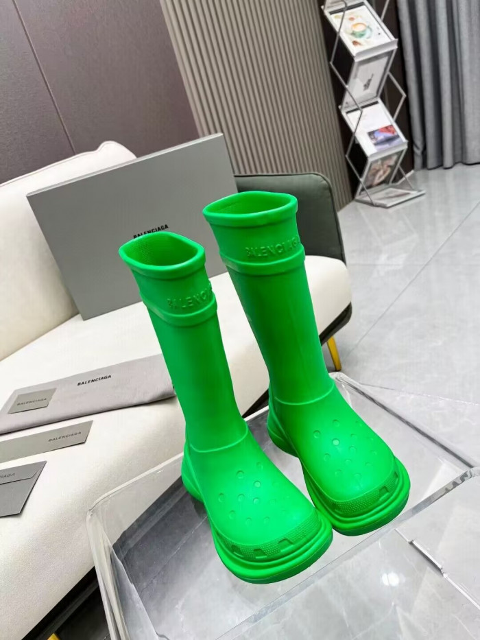 BALENCIAG*  CROCS BOOT  5000102