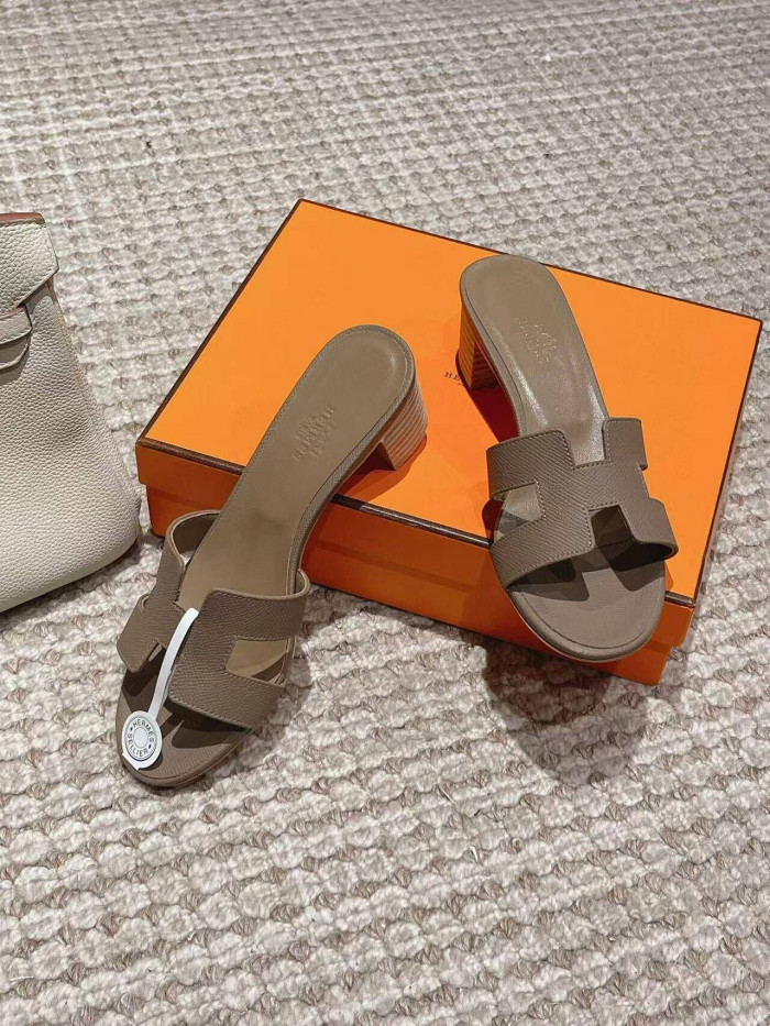 Herme* Sandal47