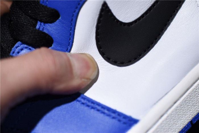 AIR JORDAN 1 OG “Game Royal” blue  555088-403
