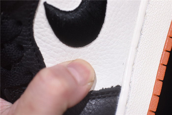 Air Jordan 1 Retro Satin Shattered Backboard AV3725-010