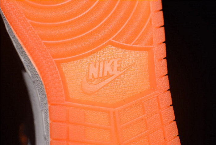Air Jordan 1 Retro Satin Shattered Backboard AV3725-010