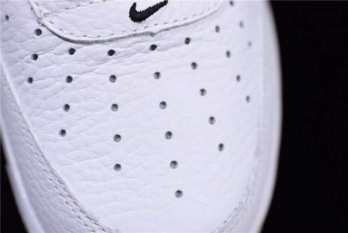 Air Force 1 Low Utility White  AJ7747-100